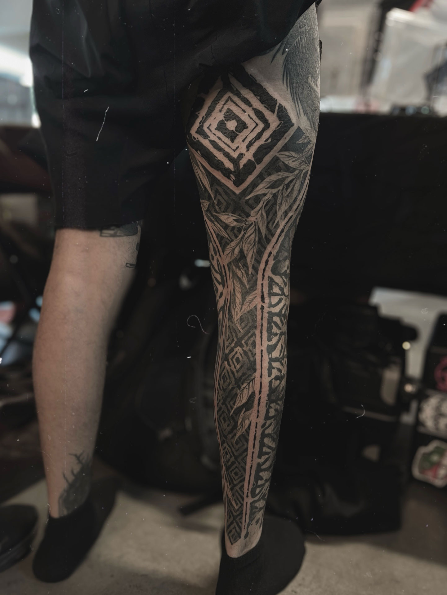 Tatouage par Julie Docteur, Liminal Marks, Ferale